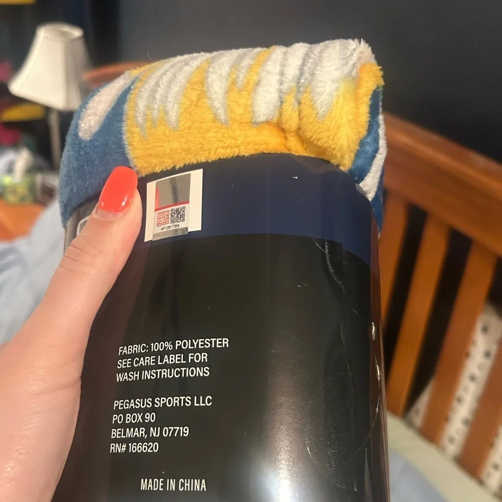 NWT Super Plush WVU Mountaine Blue and Yellow Throw Blanket for Ultimate Comfort